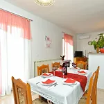 House Smiljana 2059 Дом отдыха *