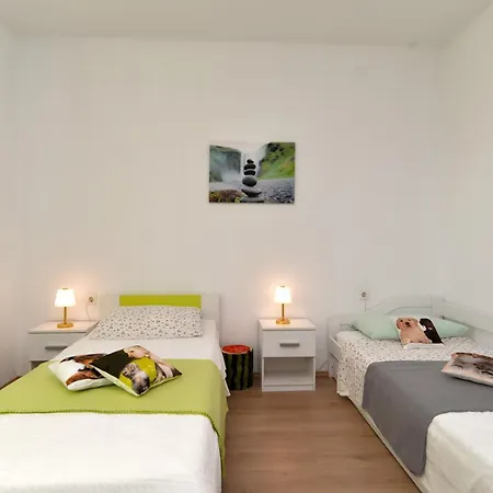 Feriehus House Smiljana 2059
