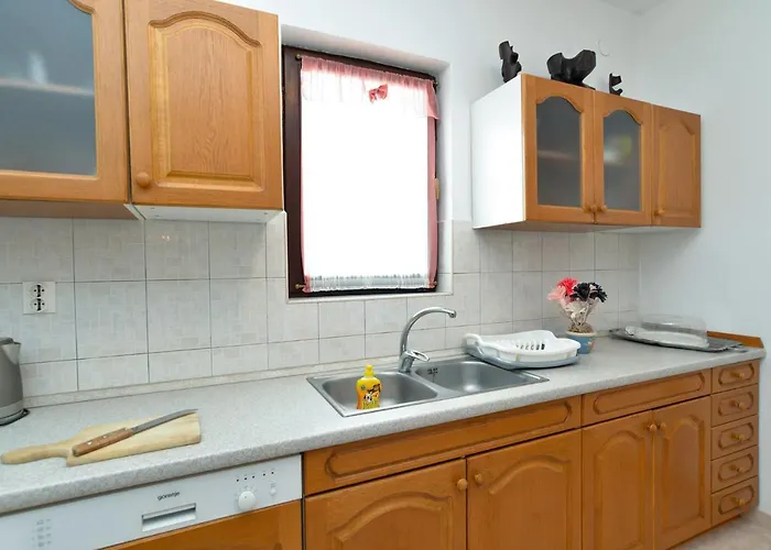 Nyaraló House Smiljana 2059