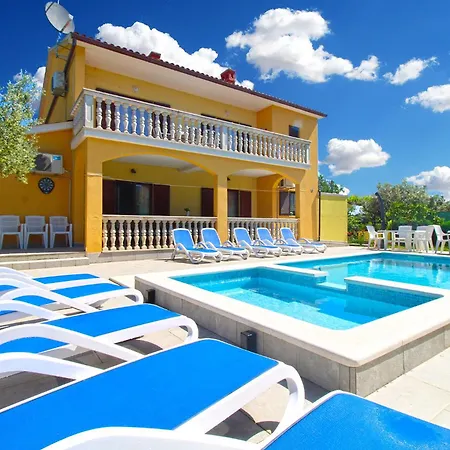 House Smiljana 2059 Сasa de vacaciones