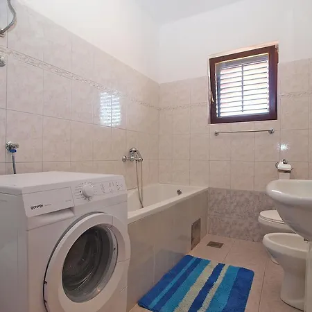 House Smiljana 2059 Holiday home Vodnjan