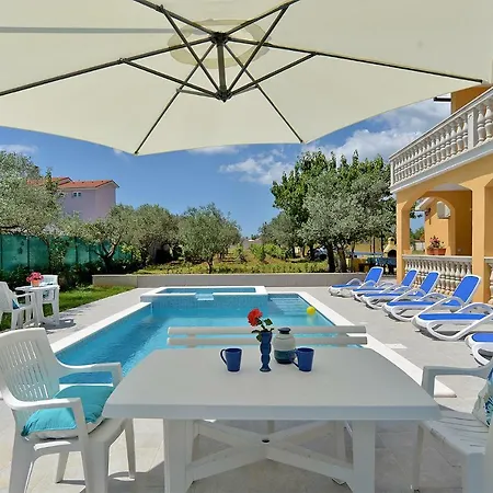 House Smiljana 2059 *