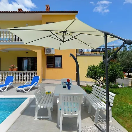 House Smiljana 2059 *