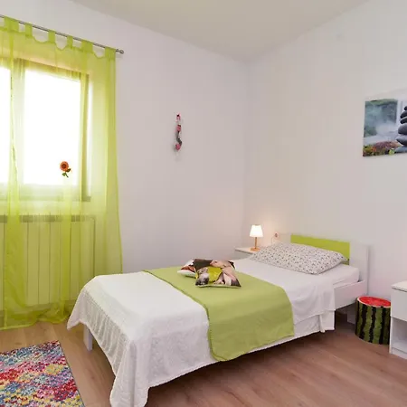 House Smiljana 2059 Сasa de vacaciones *